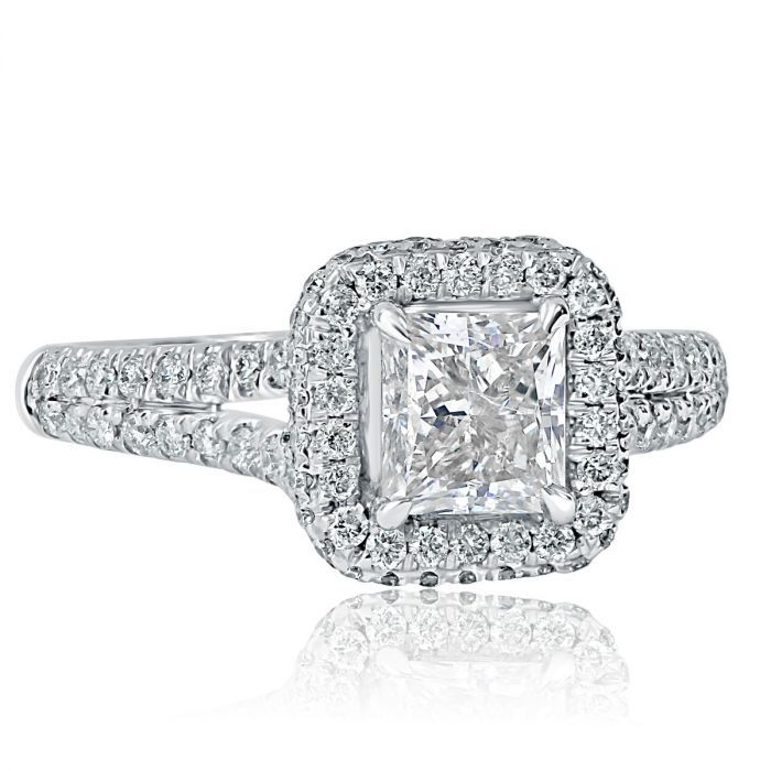 3.5 Ctw Solitaire Round-Cut Engagement Ring in 18K Gold