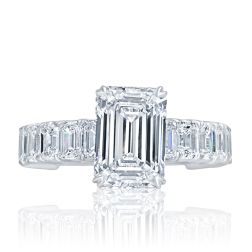 IGI 3.05Ct E-VVS2 Emerald Cut Lab Grown Diamond Ring 18K White Gold 6.38 ctw