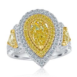 GIA 2.50 Ct Pear Light Yellow Diamond Engagement Ring 18k Gold